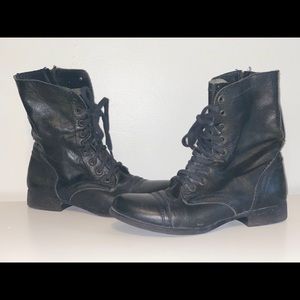EUC Steve Madden Combat Boots